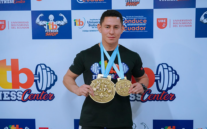 Equipo de Powerlifting del ITB brilla en torneo provincial.