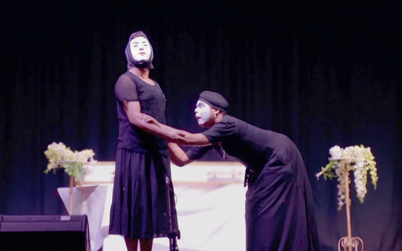  El Centro de Arte y Cultura realiza obra en conmemoración al Día Mundial del Teatro.