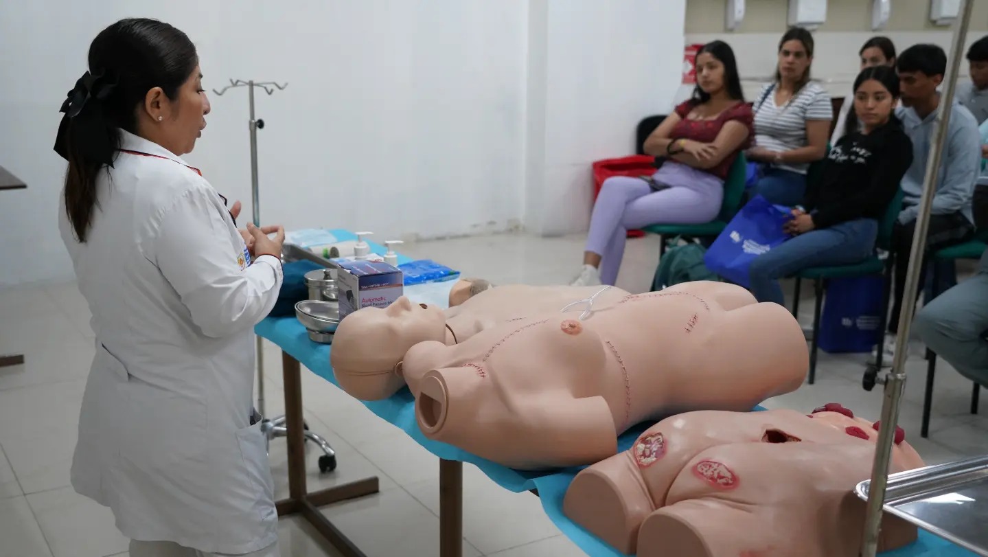 ¡Un éxito total! El vive la experiencia de la carrera Técnico Superior en Enfermería