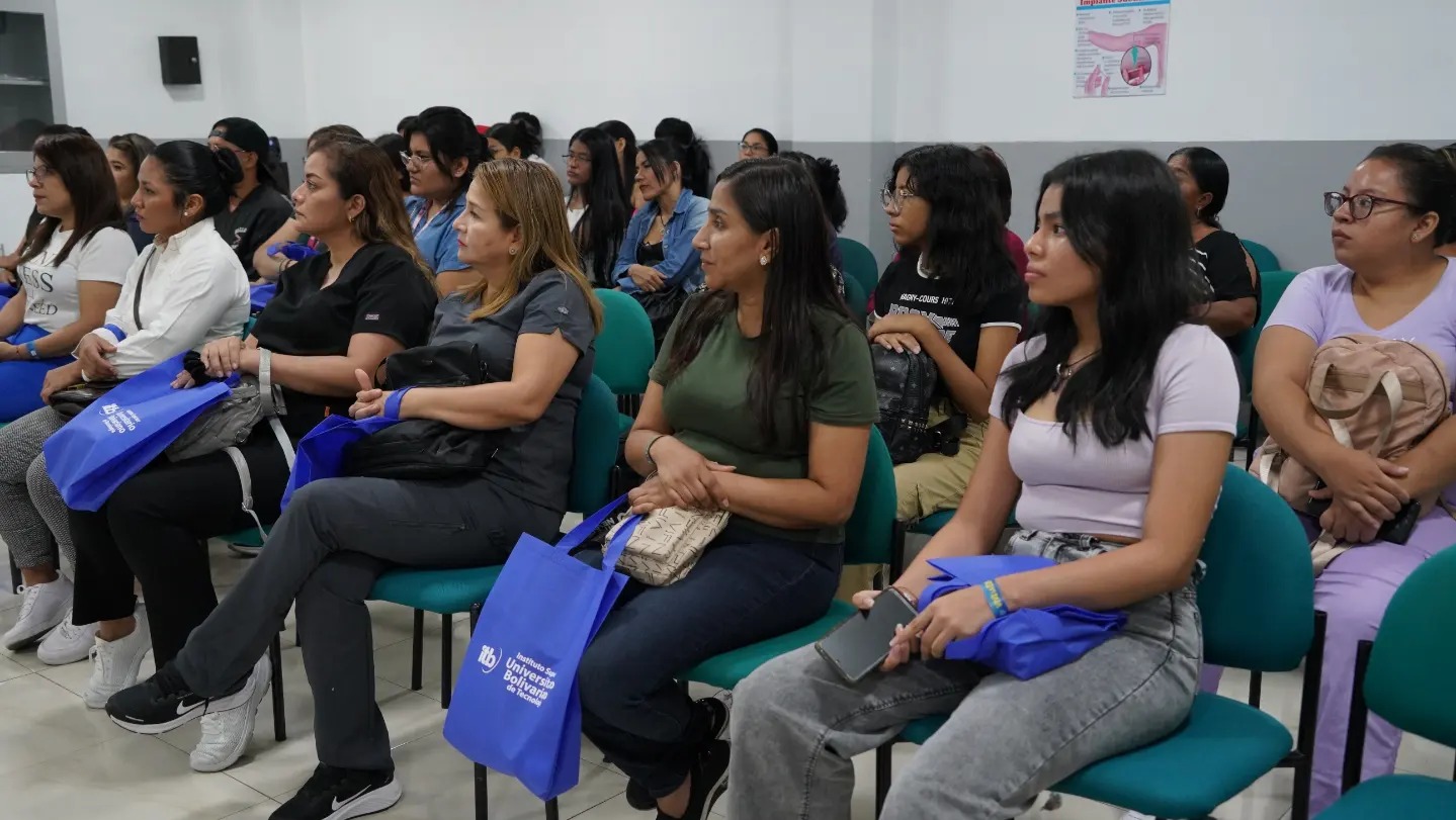 ¡Un éxito total! El vive la experiencia de la carrera Técnico Superior en Enfermería