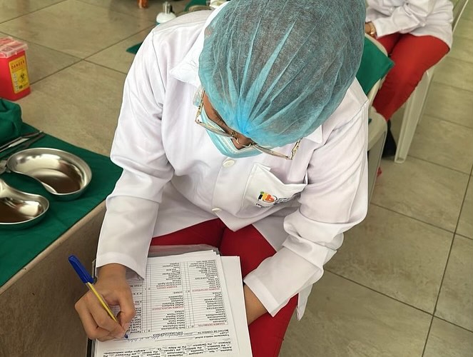 Estudiantes de Podología realizan brigadas gratuitas en Santa Elena