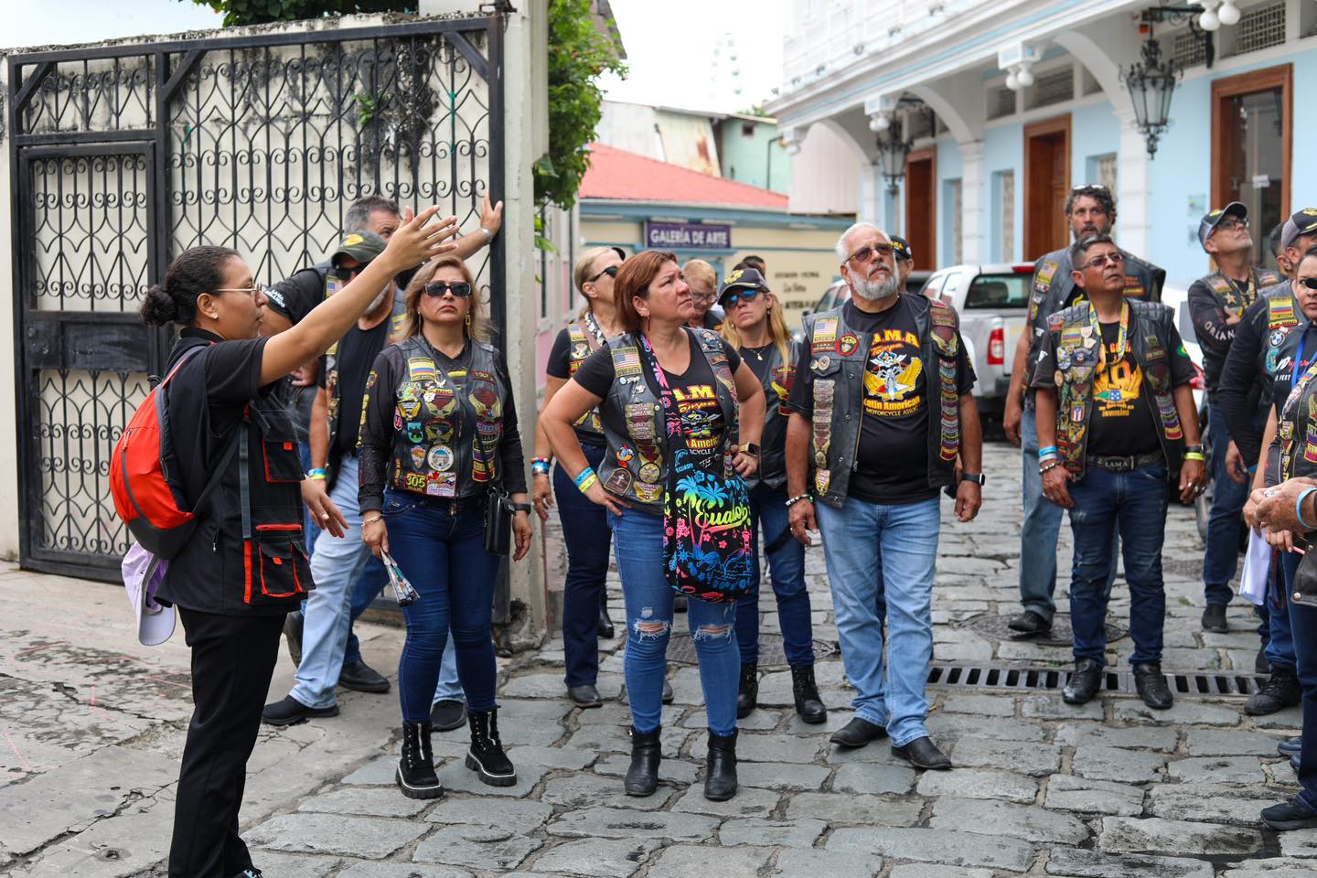 Estudiantes Guía Nacional de Turismo realizaron City Tour para visitantes en Guayaquil