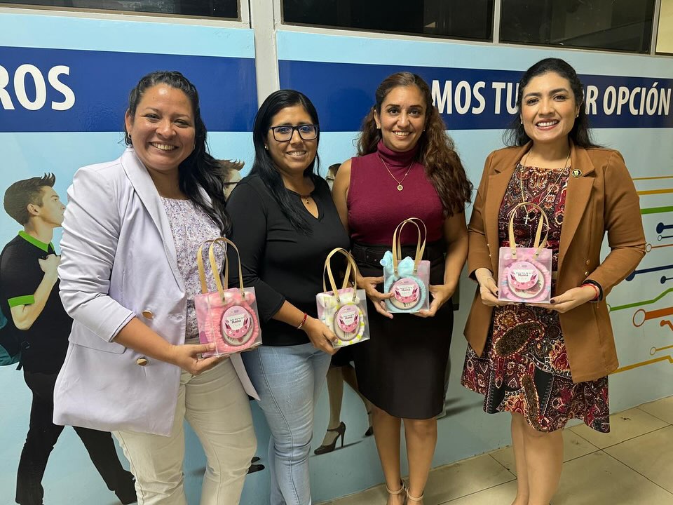 Honramos a las increíbles mamás del ITB en su día especial!