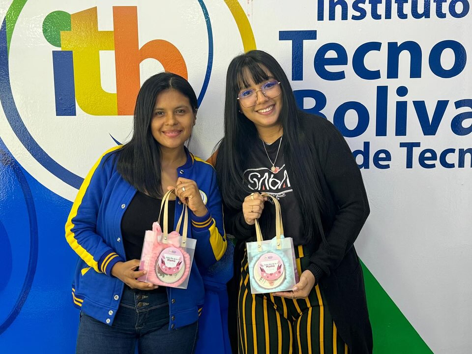Honramos a las increíbles mamás del ITB en su día especial!