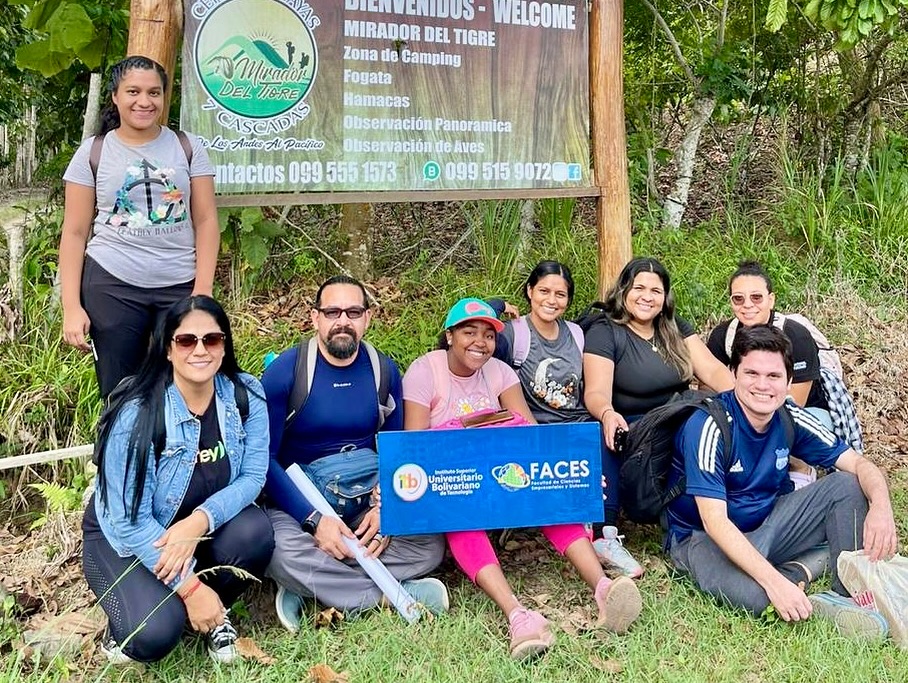 Estudiantes de Turismo visitan Naranjal