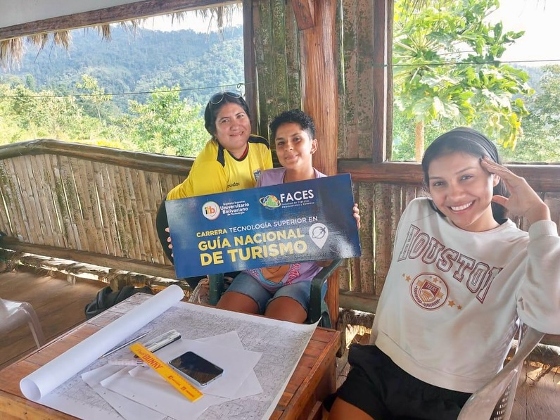 Estudiantes de Turismo visitan Naranjal