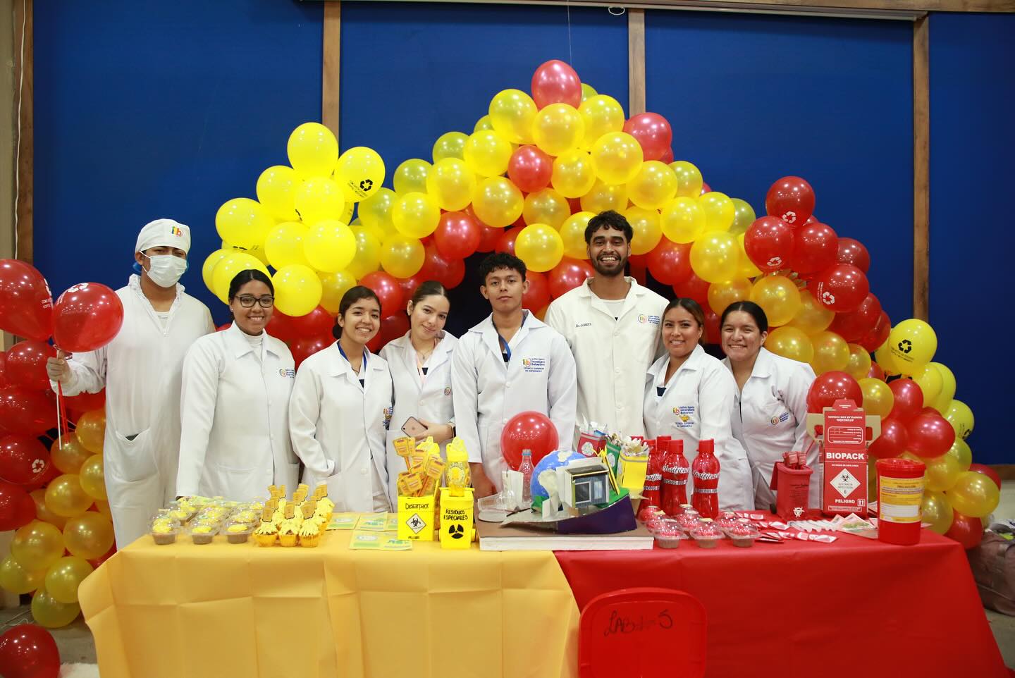 Estudiantes de la FASSS aprenden sobre la importancia de la correcta gestión de residuos hospitalarios