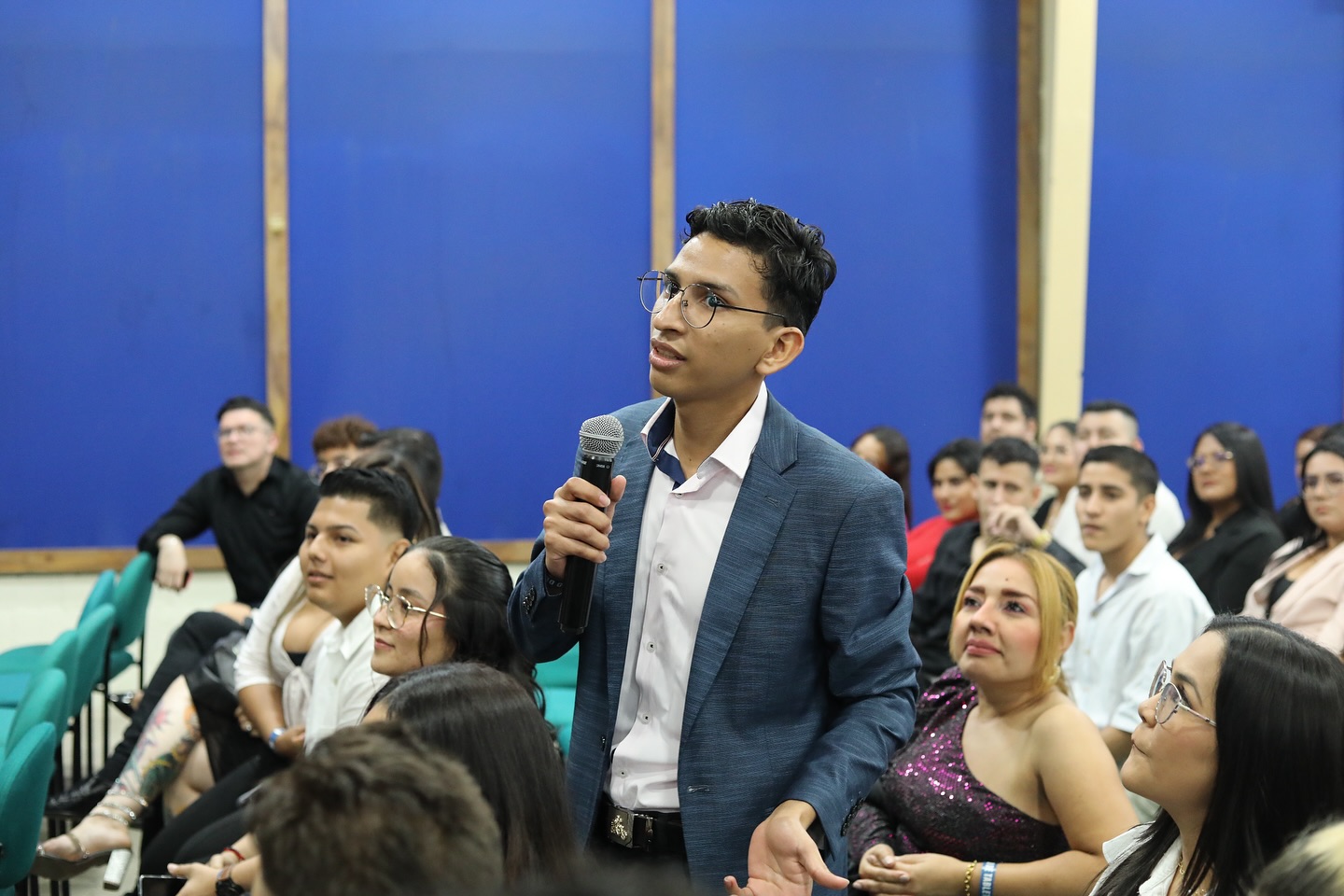 Lanzamiento exitoso del libro “Manual de Procedimientos Clínicos y Guías Diagnósticas” y primer simposio de Ojo Seco en la carrera de Optometría