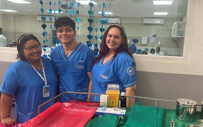 Estudiantes de Podología del ITB participan en el Podofest UniExpo 2024.