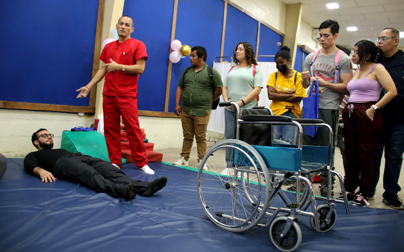 ¡Éxito total en "Vive la Experiencia" de Rehabilitación Física!