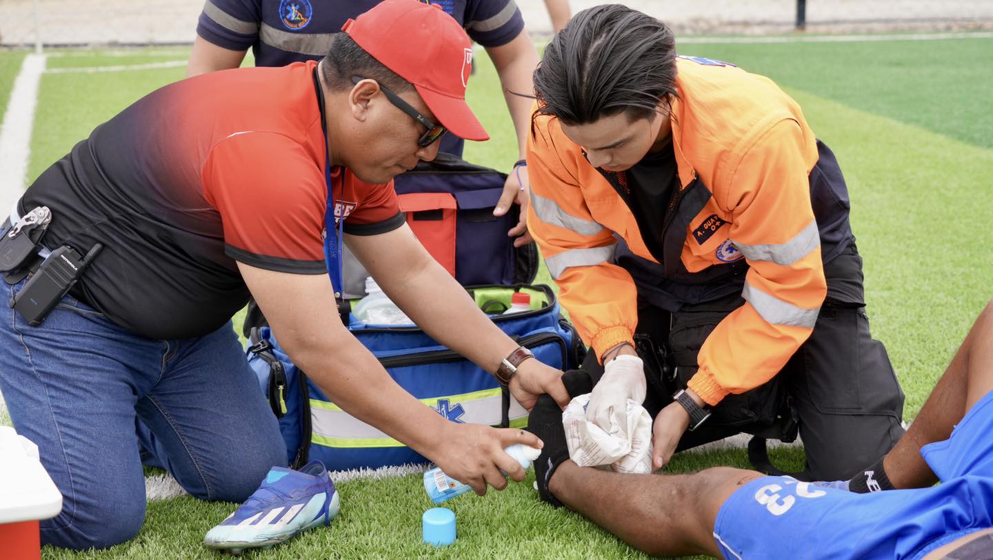  Exitosa convocatoria para el equipo de fútbol masculino de UBE - FC