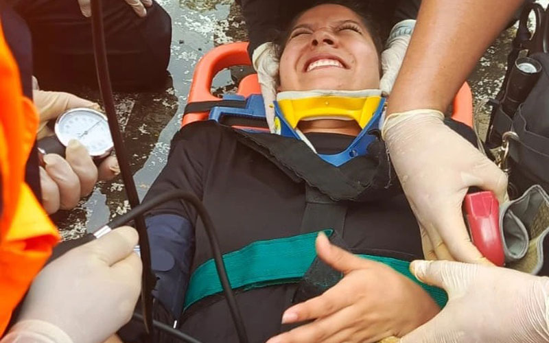 Los estudiantes del grupo #MEMPN02 de la carrera de Emergencias Médicas