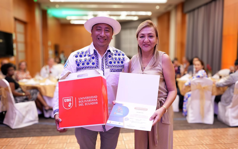 Noche de cultura y agradecimiento en el VIII Congreso Internacional de Ciencias Pedagógicas del Ecuador 
