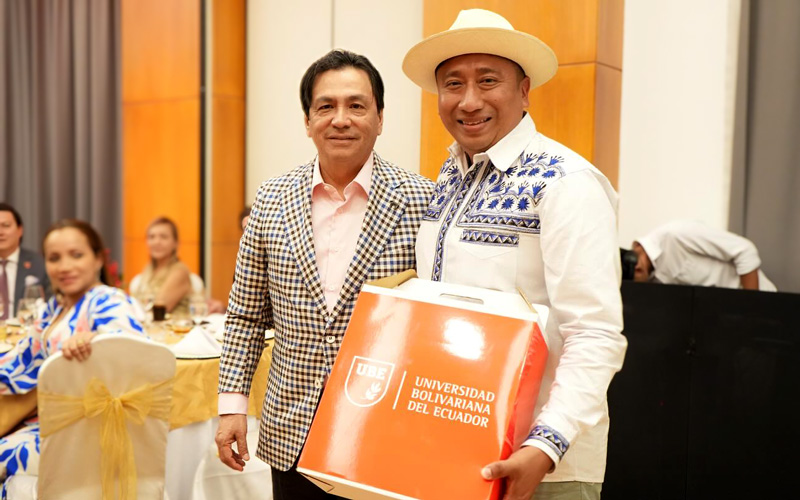 Noche de cultura y agradecimiento en el VIII Congreso Internacional de Ciencias Pedagógicas del Ecuador 