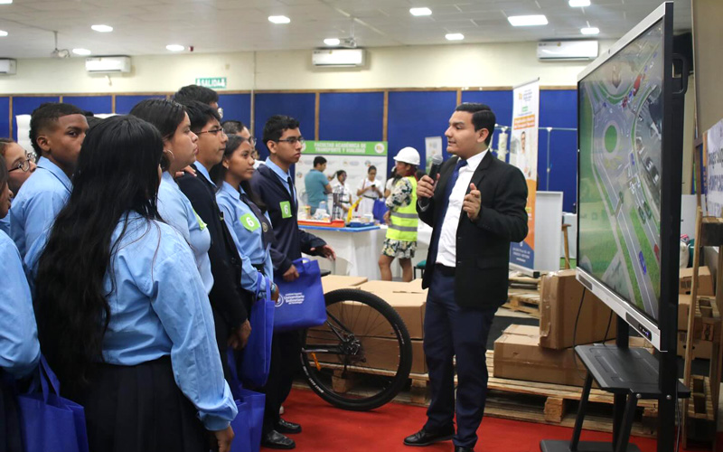 ITB da la bienvenida a los futuros líderes de Ecuador en su Open House 2024.