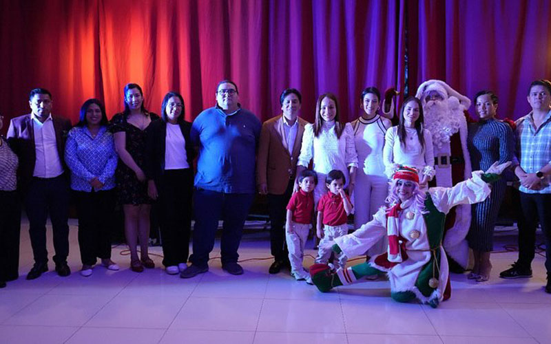 ITB ilumina rostros con su Programa Navideño Regalando Sonrisas.