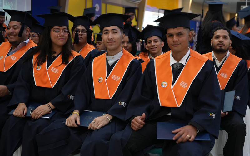 ITB celebra la culminación de estudios de más de 250 estudiantes de la Facultad de Ciencias Empresariales y Sistemas (FACES).