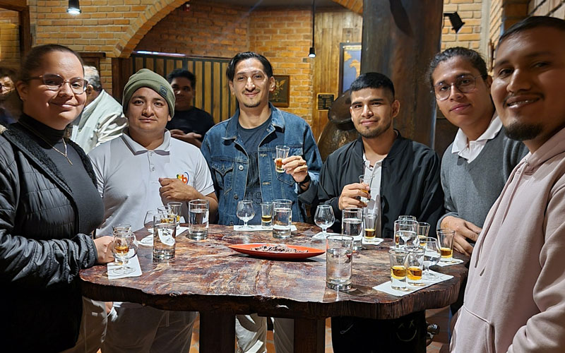 Estudiantes de Gastronomía del ITB profundizan su formación en la Cava San Miguel en Cuenca.
