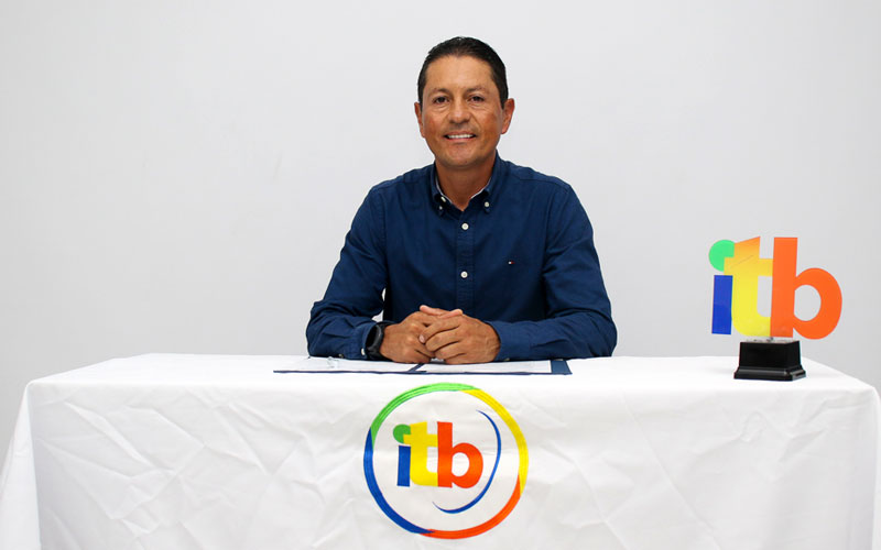 El (ITB) llevó a cabo la jornada de exámenes complexivos para los estudiantes de la carrera de Tecnología Superior en Administración