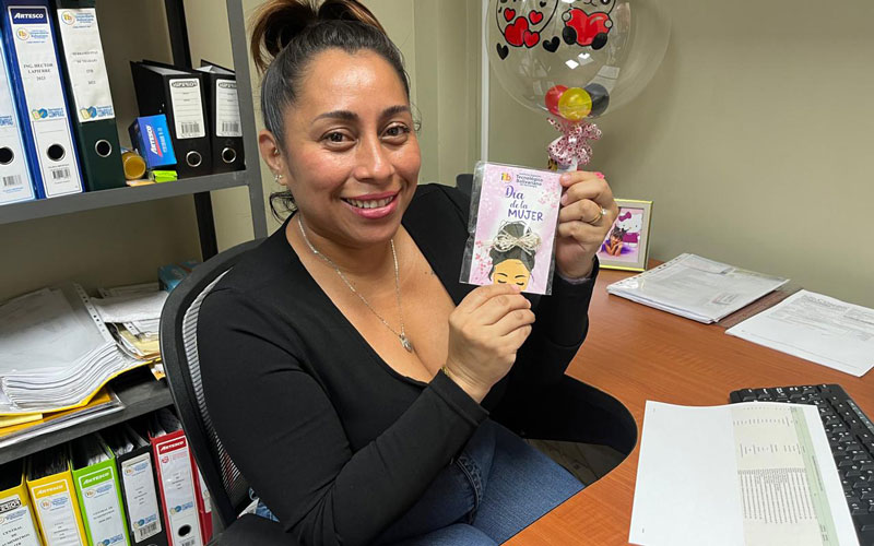 Descubre los momentos más destacados de la entrega de detalles por el Día de la Mujer en el ITB