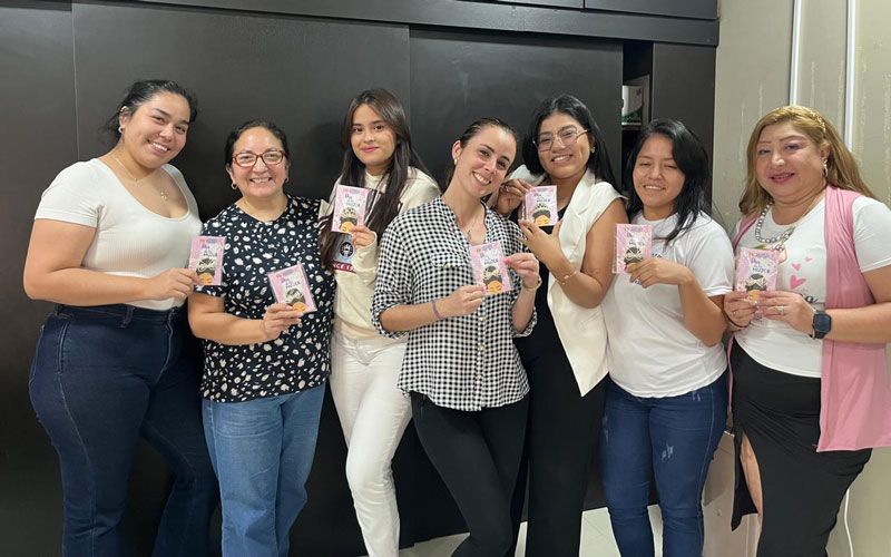 Descubre los momentos más destacados de la entrega de detalles por el Día de la Mujer en el ITB