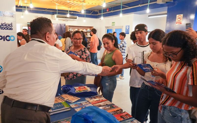 El ITB participó en la Inauguración del Mes de la Creatividad y la Innovación