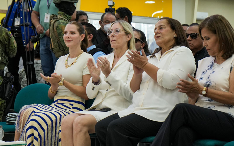 Autoridades del ITB participan en el lanzamiento de la campana nacional Recuperando el Futuro por un Ecuador Libre de Drogas