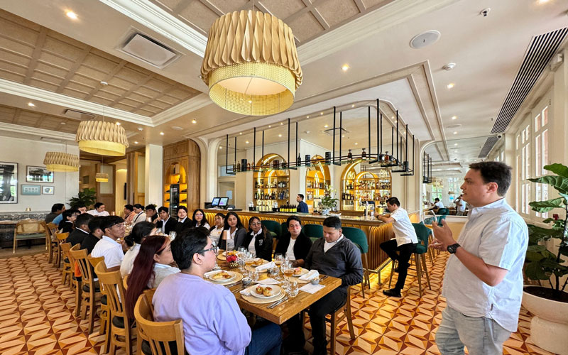 Estudiantes de Gastronomia participaron en cata de cervezas artesanales.