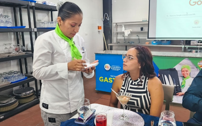 Estudiantes de Gastronomía del ITB presentan “Fusion Girls"