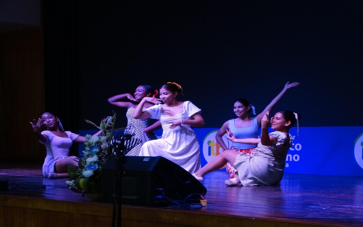 Colaboradoras del ITB reciben homenaje por el Día de la Madre