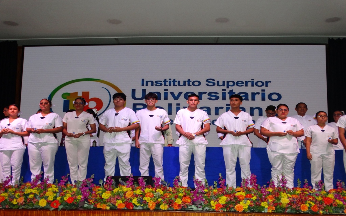 Ceremonia de la Luz: un hito en la formación de futuros enfermeros del ITB 