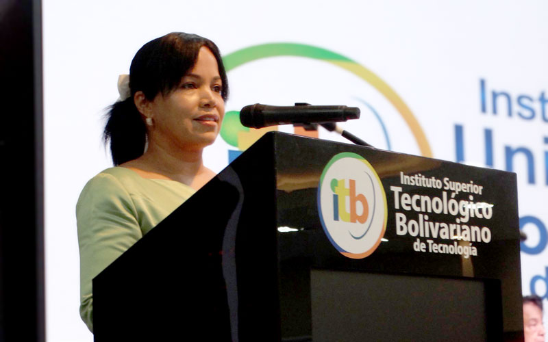 Ceremonia de la Luz: un hito en la formación de futuros enfermeros del ITB 