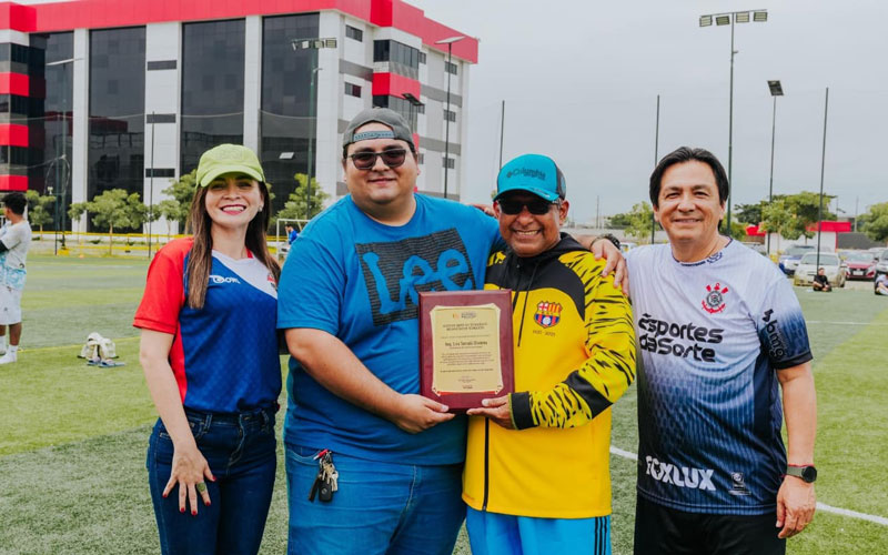 ITB y UBE celebraron a los padres con deporte, alegría y reconocimientos 