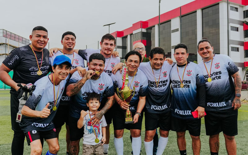 ITB y UBE celebraron a los padres con deporte, alegría y reconocimientos 