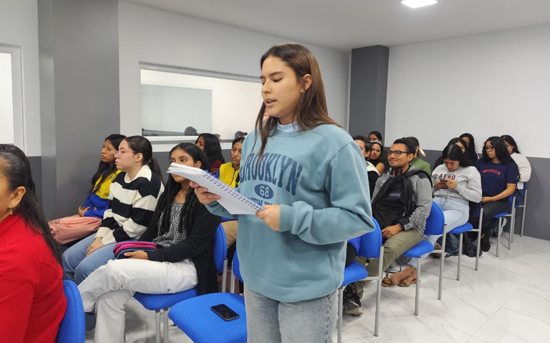 Taller sobre ética profesional fortaleció la formación de futuros contadores.