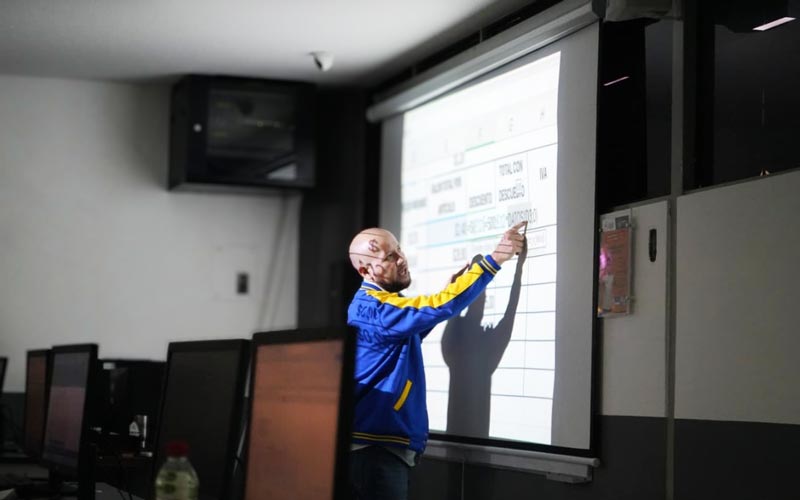ITB fortalece las habilidades digitales de sus estudiantes con taller de Excel 