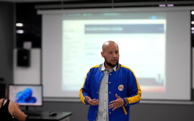 ITB fortalece las habilidades digitales de sus estudiantes con taller de Excel 