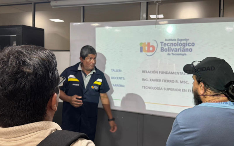 Estudiantes de Electricidad del ITB fortalecen su formación práctica a través de taller sobre la Relación Fundamental de Transformación