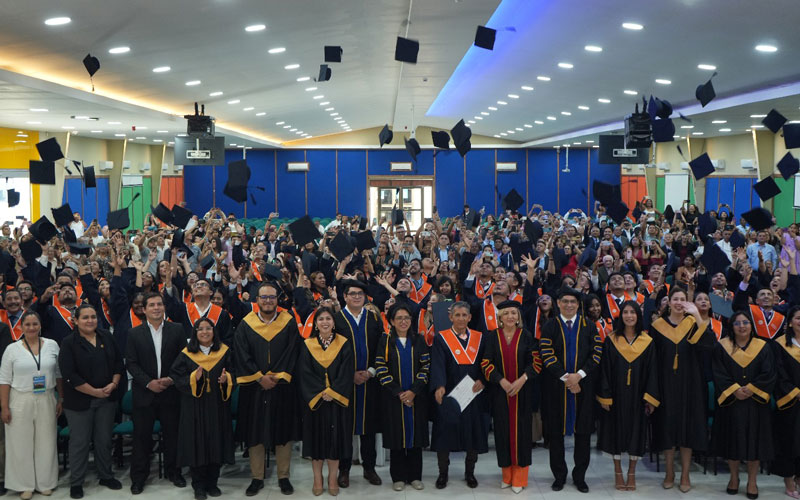 ITB celebra la incorporación de 362 nuevos tecnólogos en dos emotivas ceremonias de graduación.
