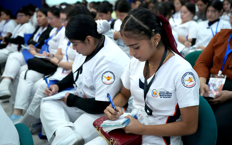 Conocimiento e innovación marcaron la segunda jornada del VIII Congreso Internacional de Ciencias de la Salud