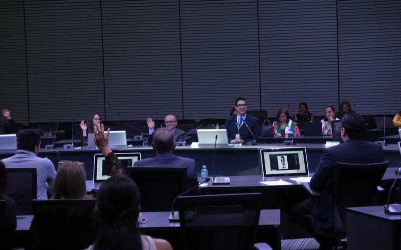 Docente del ITB Presenta Ponencia sobre Innovación Educativa en el Encuentro Internacional Etech 2025