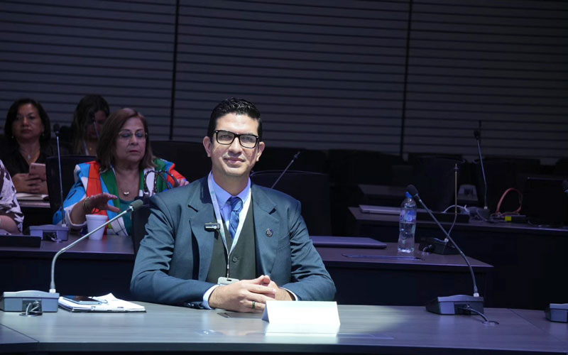 Docente del ITB Presenta Ponencia sobre Innovación Educativa en el Encuentro Internacional Etech 2025