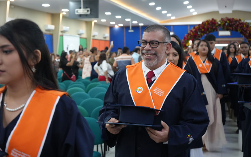 ITB invistió a más de 270 nuevos profesionales en la Segunda Jornada de Graduación de la FASSS - Promoción 2025.
