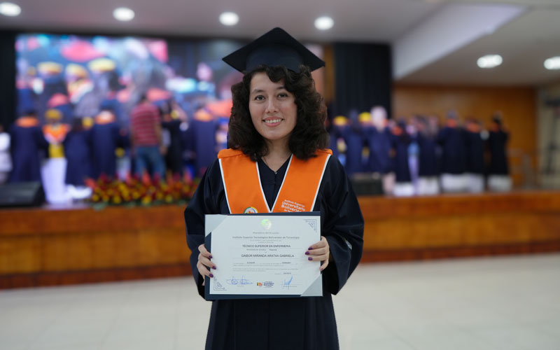 ITB invistió a más de 270 nuevos profesionales en la Segunda Jornada de Graduación de la FASSS - Promoción 2025.