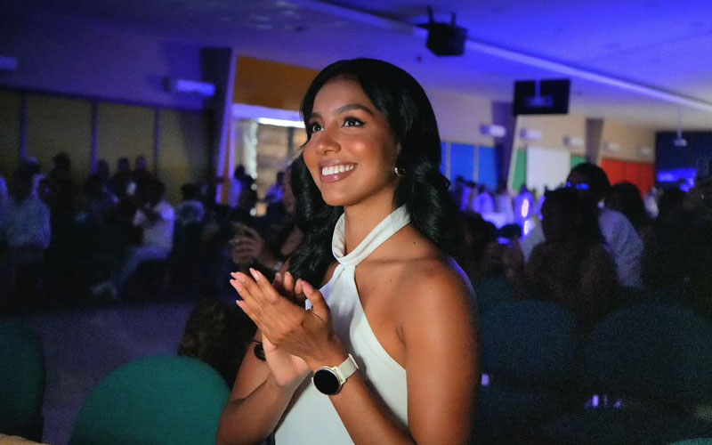 ITB presentó Metamorfosis Creativa 2025, una muestra artística que destacó el talento de sus estudiantes.