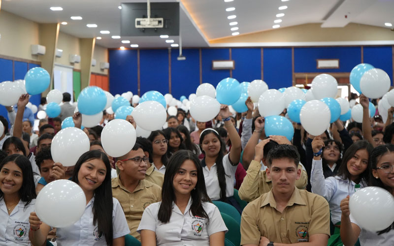 Más de 750 estudiantes del Guayas vivieron la experiencia ITB.