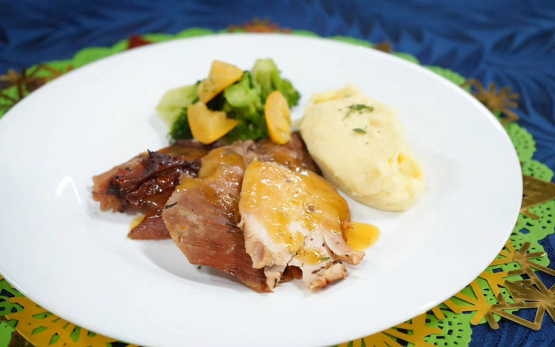  Estudiantes de Gastronomía del ITB cautivan con cena temática "La Ciudad Quién"