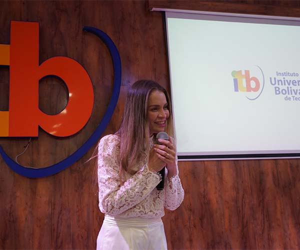 ITB entrega becas a ganadores del concurso “Quién Sabe Participa – Guayas” en el campus Atarazana