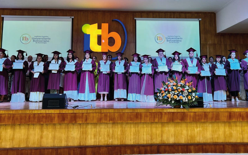Tercera jornada de la ceremonia de graduación Momentos de felicidad y entusiasmo fue lo que se vivió durante la última jornada de graduación