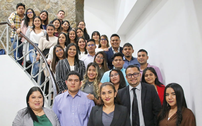 Estudiantes rindieron examen complexivo para culminar con su etapa académica